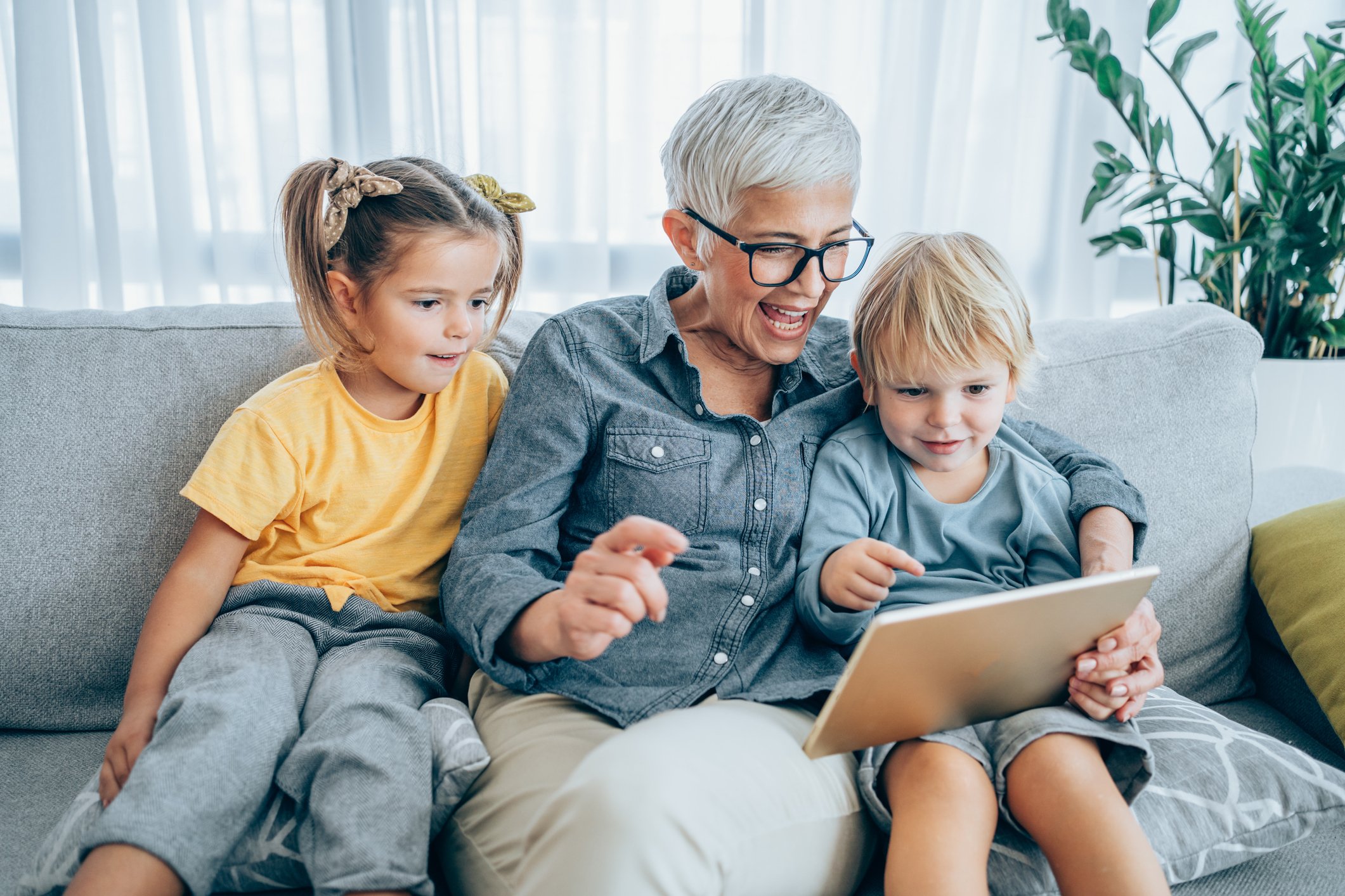 Grandma on facetime with grandchildren